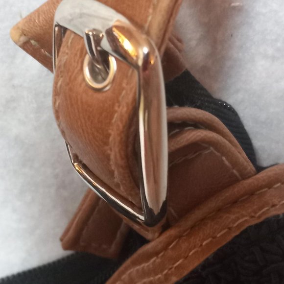 Purse, Frankie & Johnnie , woman's purse,crossbody, Black and tan , - Picture 4 of 9